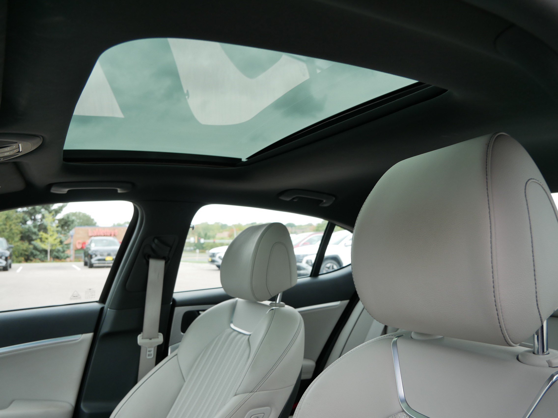2023 GENESIS G70 Standard - Photo 21