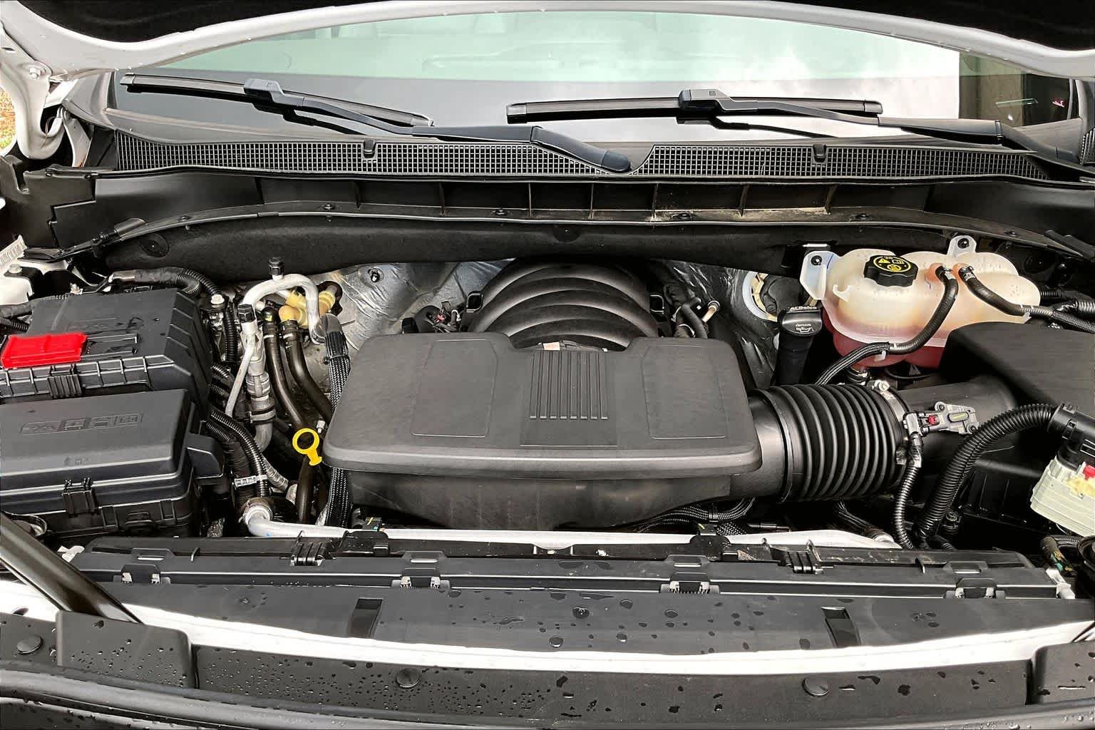 Used 2023 Summit White Chevrolet Z71 image 32