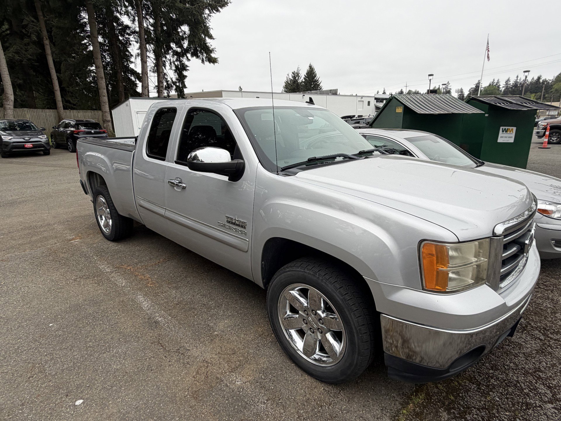 2013 GMC Sierra 2WD Extended Cab SLE LWB's photo