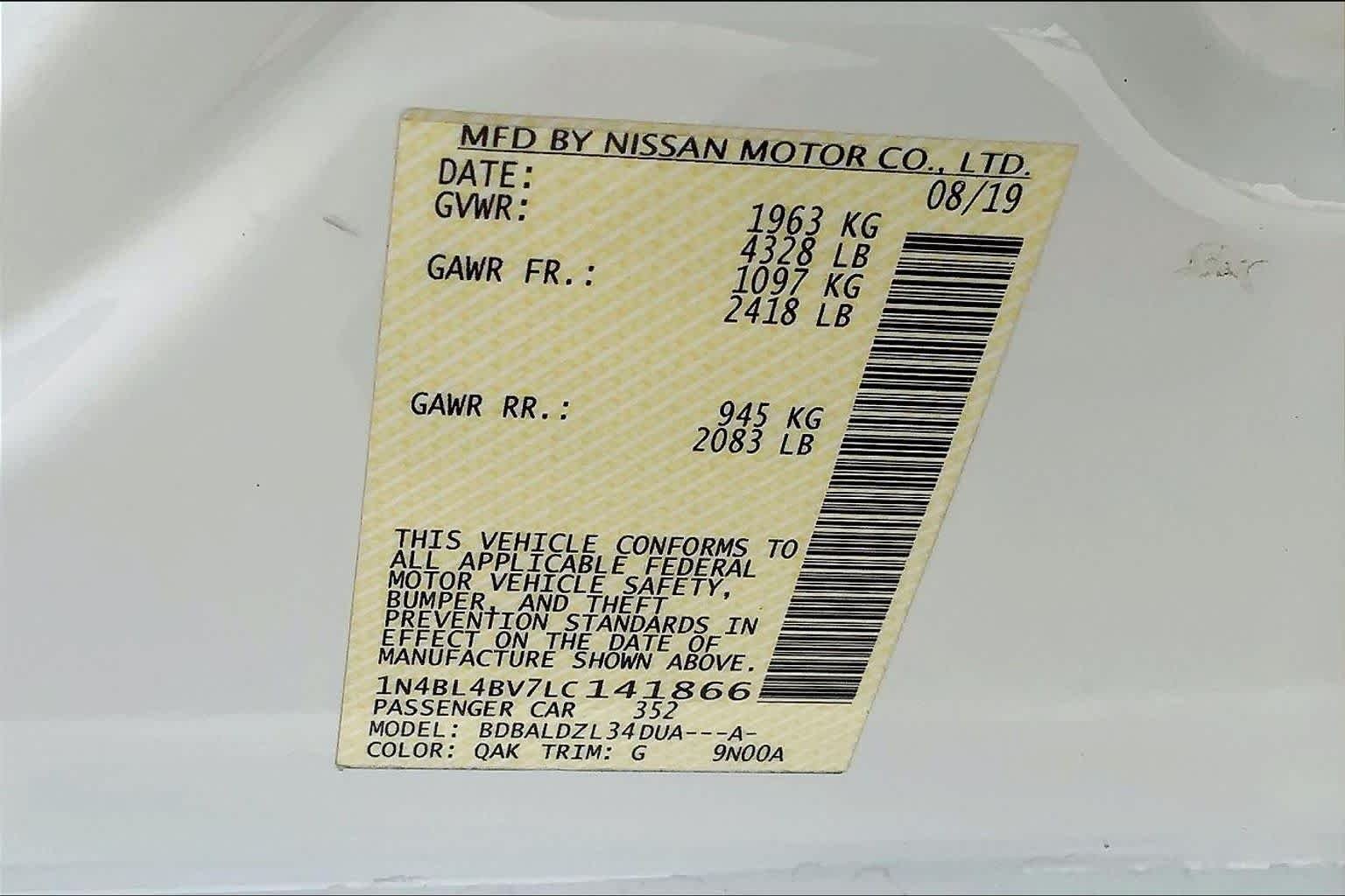 Used 2020 Glacier White Nissan 2.5 S image 35