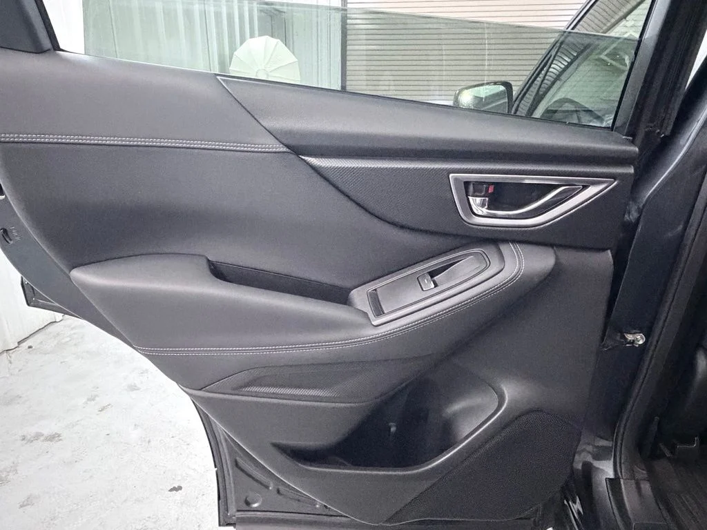 Used 2019 Gray Subaru Premium image 28
