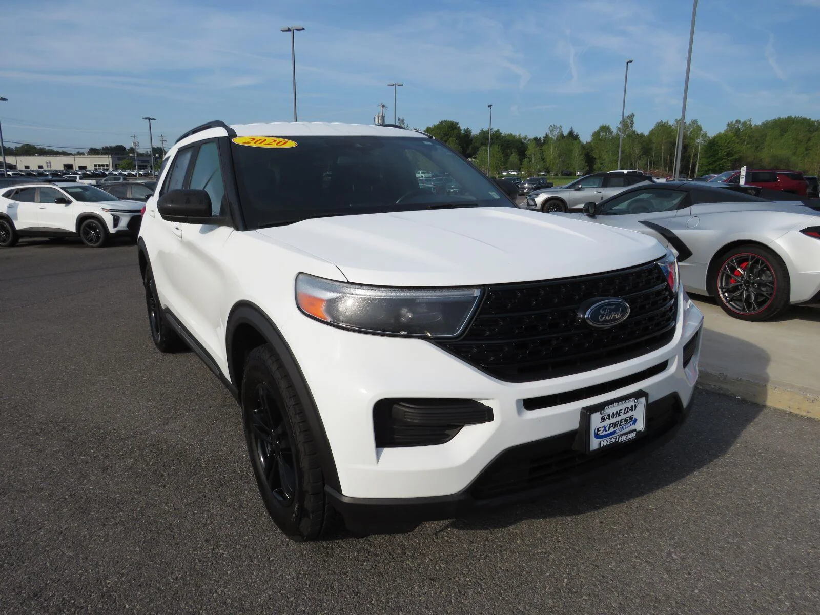 Used 2020 Oxford White Ford XLT image 2