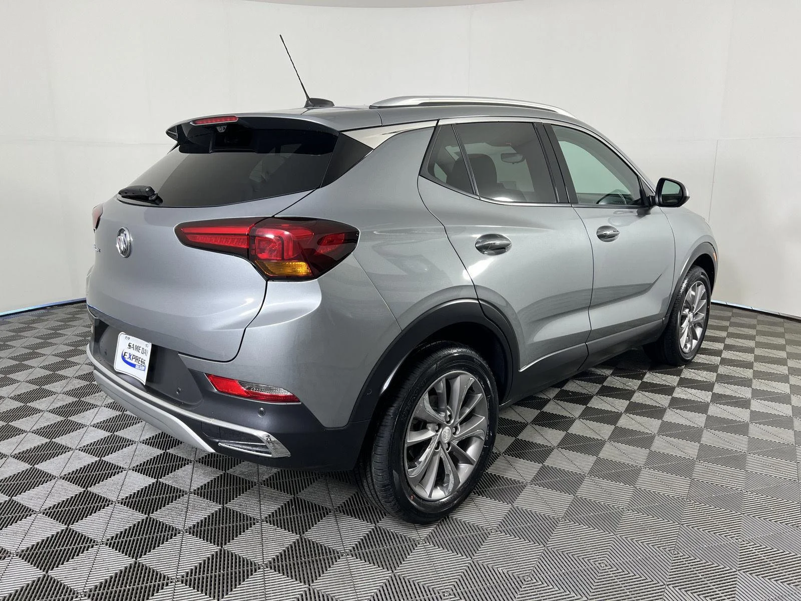 Used 2023 Moonstone Gray Metallic Buick Essence image 28