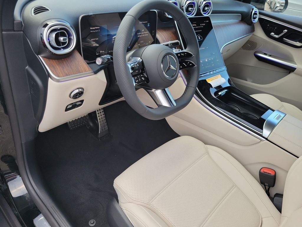 New 2027 Black Mercedes-Benz GLC 300 image 19