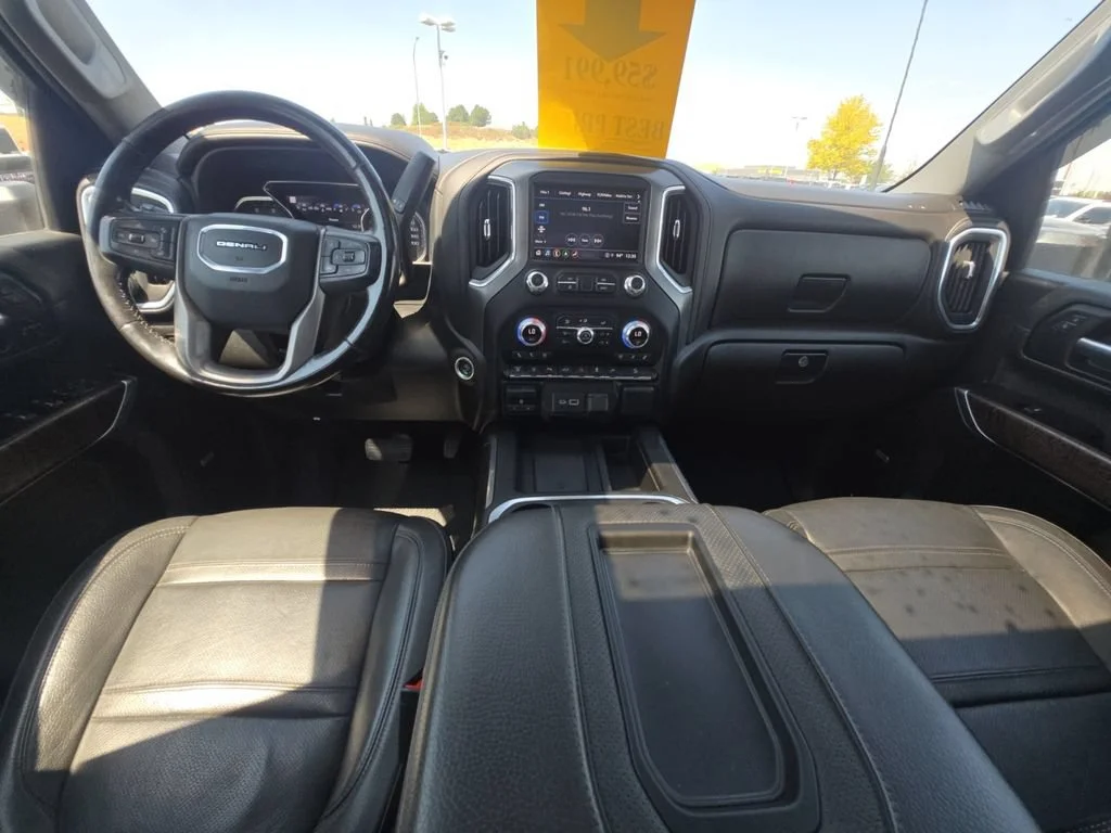 Certified Used 2022 White Frost Tricoat GMC Denali image 22