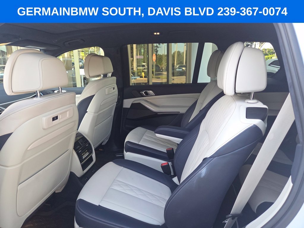 Used 2022 White Metallic BMW M50i image 49