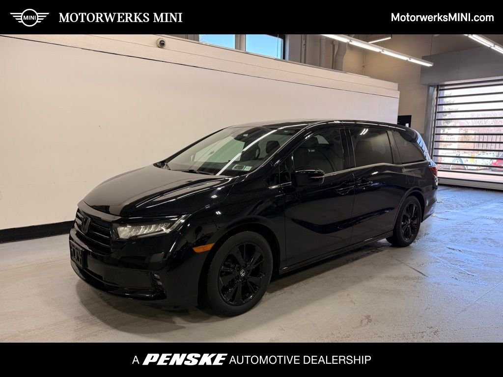 2023 Honda Odyssey SPORT's photo