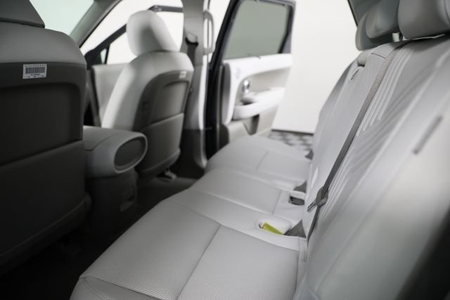 New 2026 Gray Hyundai SEL Premium 8P image 19