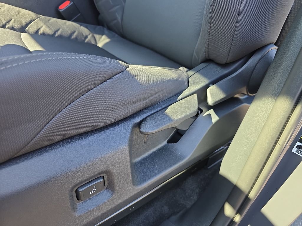 2025 Toyota Tacoma SR5 - Photo 29