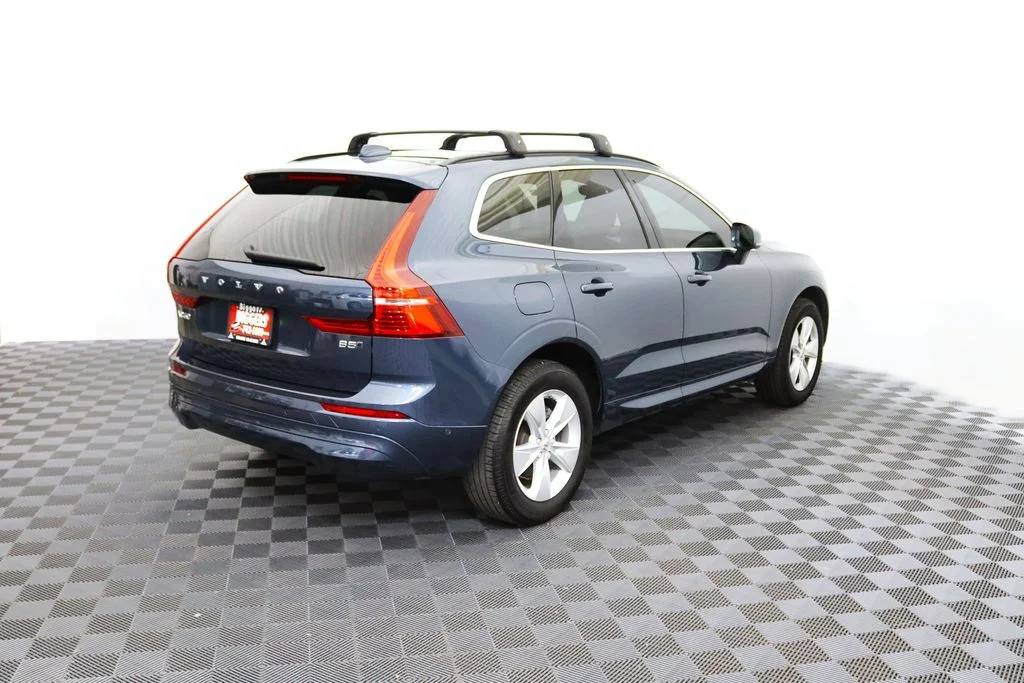 2022 Volvo XC60 Momentum - Photo 8