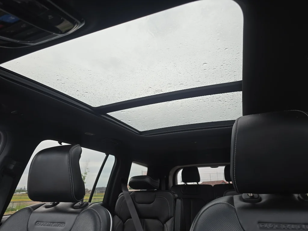 Used 2022 Bright White Jeep Overland image 17