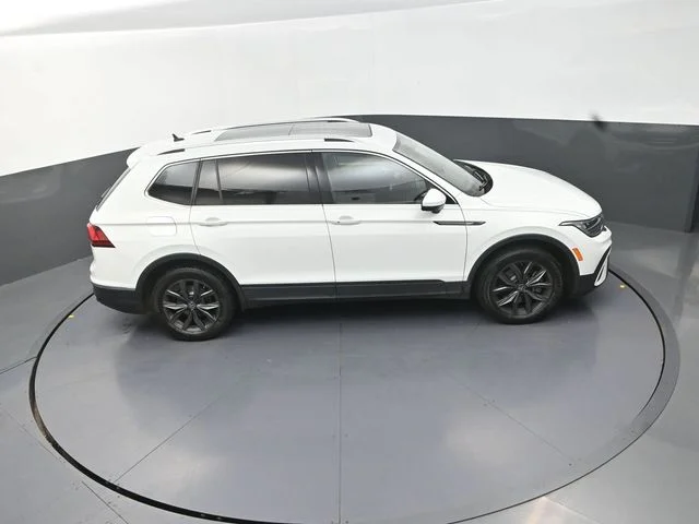Used 2022 White Volkswagen 2.0T SE image 30