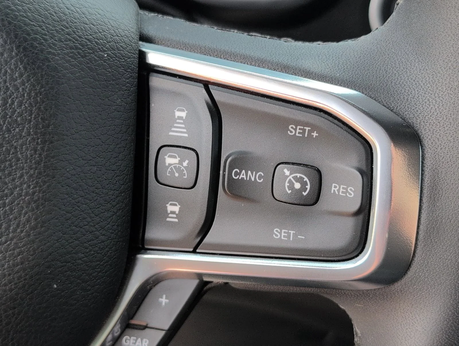 Used 2025 White Ram Laramie image 22