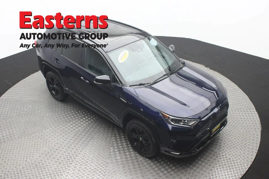 Used 2020 Blue Toyota XSE image 3