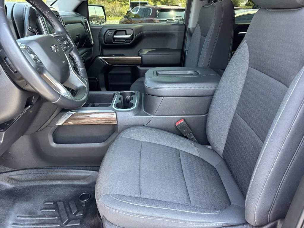 Used 2021 Silver Ice Metallic Chevrolet RST image 16