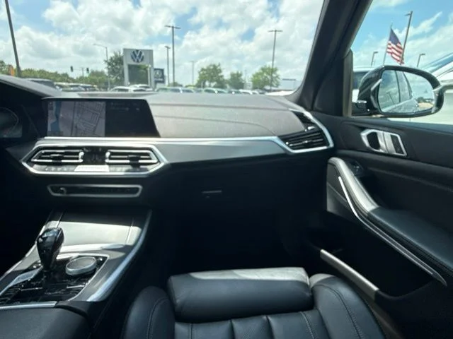 Used 2021 Jet Black BMW xDrive40i image 21
