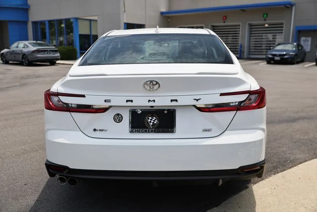 Used 2025 Ice Cap Toyota SE image 10