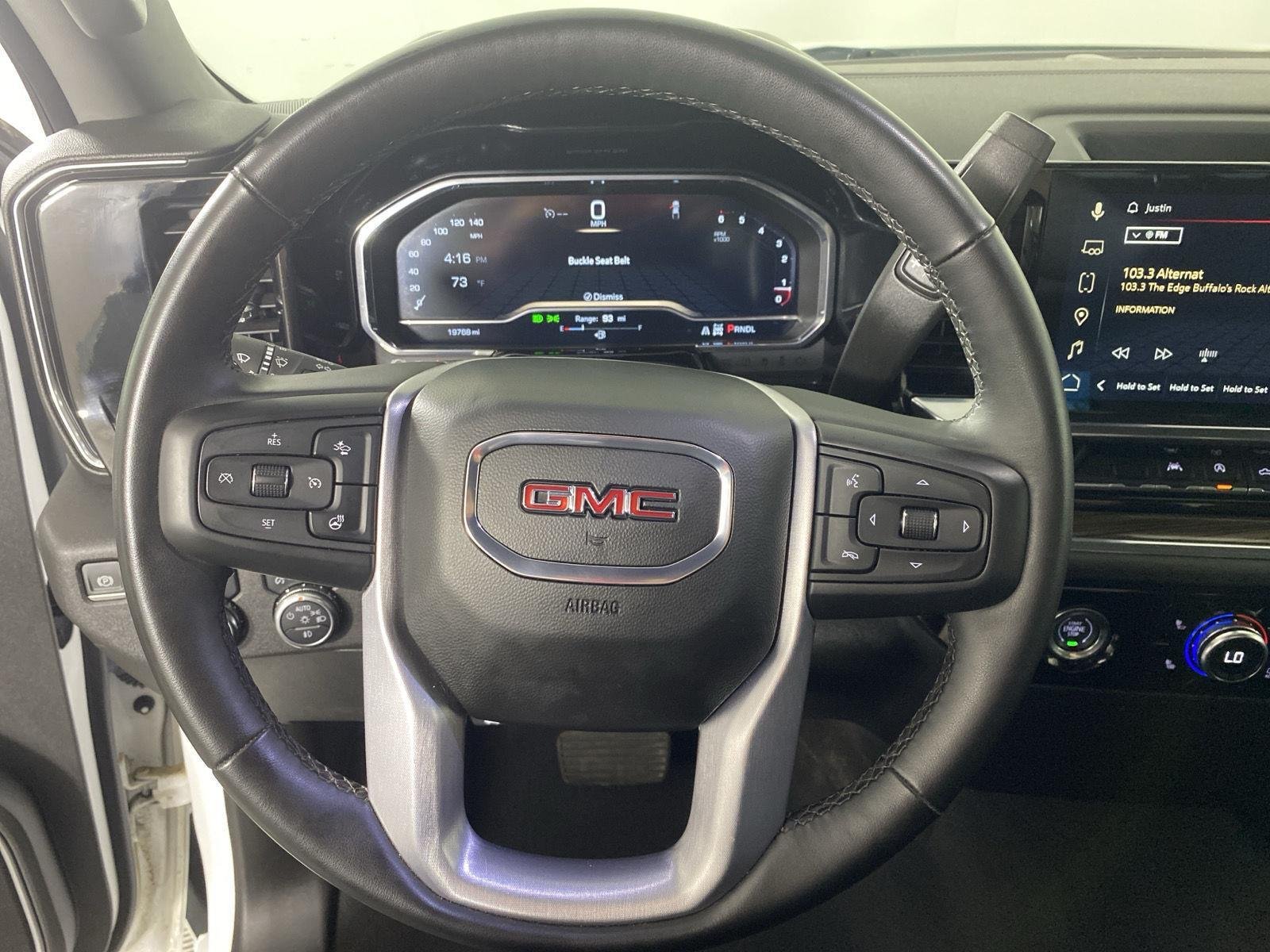 Used 2024 Summit White GMC Elevation image 18