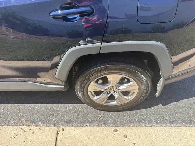 Used 2024  Toyota XLE image 12