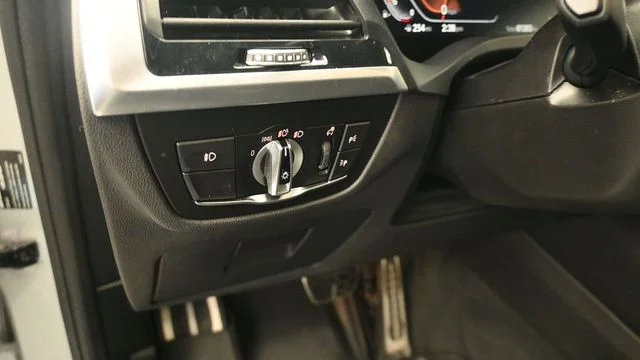 Certified Used 2021 Glacier Silver Metallic BMW xDrive30i image 14