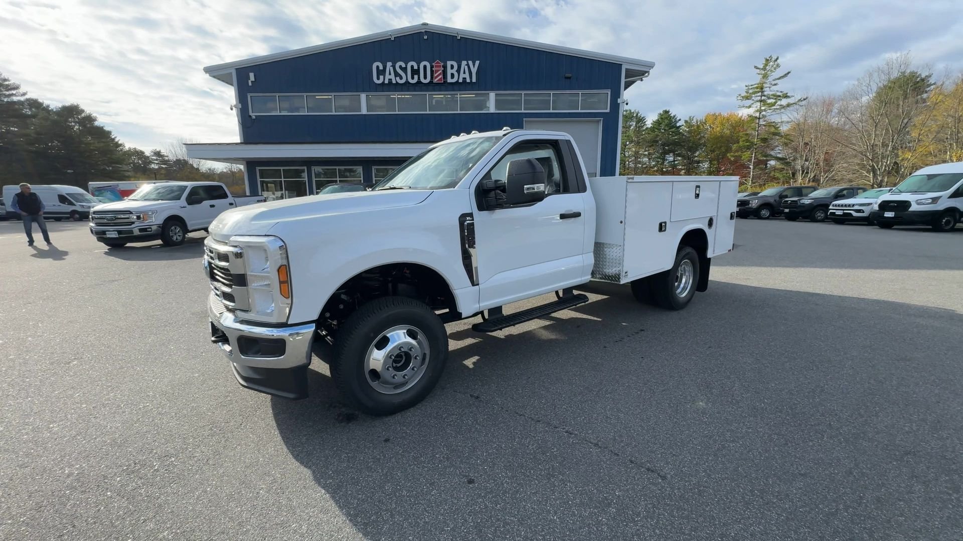 New 2026 Oxford White Ford F-350® XL image 16