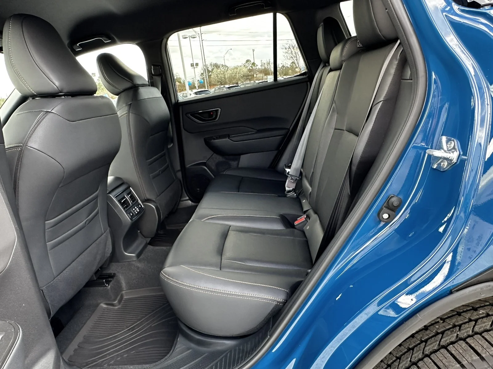 New 2026 GEYSER BLUE Subaru Wilderness image 10