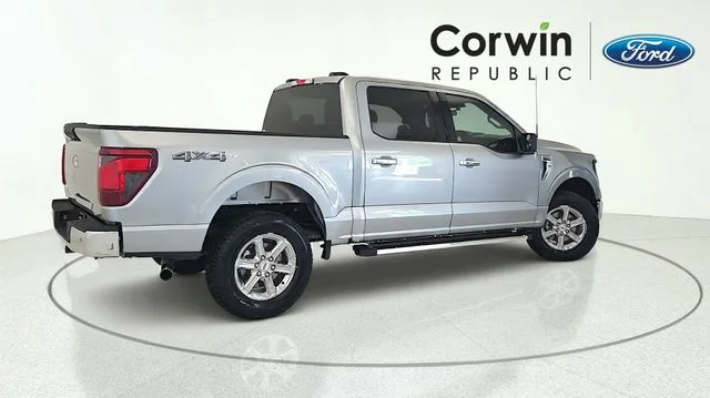 Certified Used 2025 Silver Metallic Ford XLT image 6