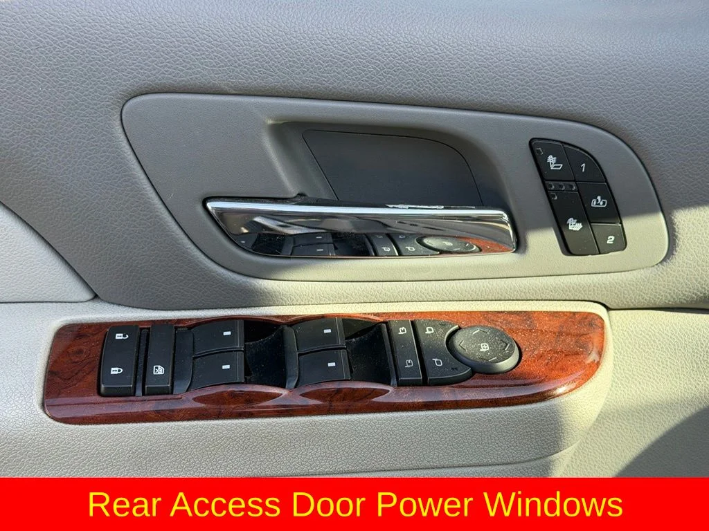 Used 2010 White Chevrolet LTZ image 27