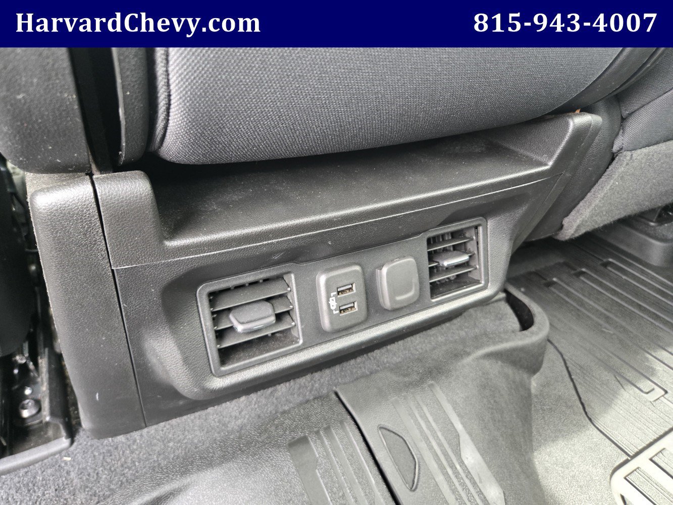 Used 2020 SUMMIT WHITE GMC SLE image 28