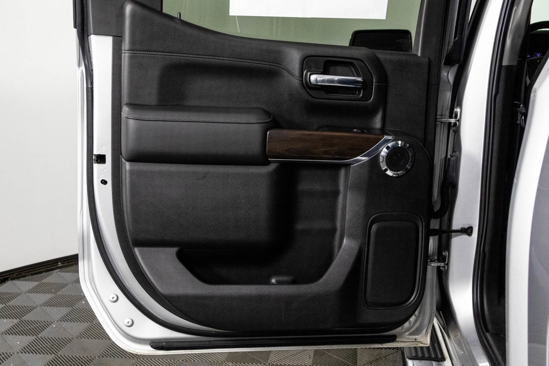 2019 GMC SIERRA - Image 32