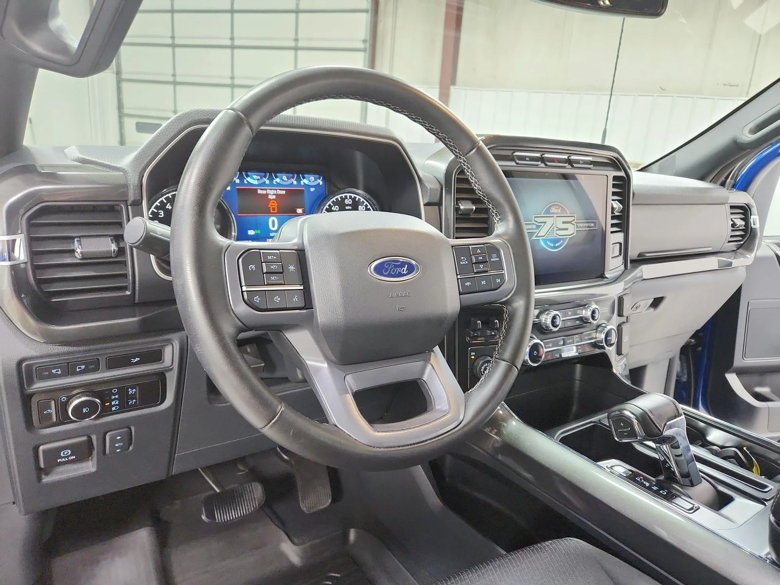 Used 2023 Blue Ford XLT image 18