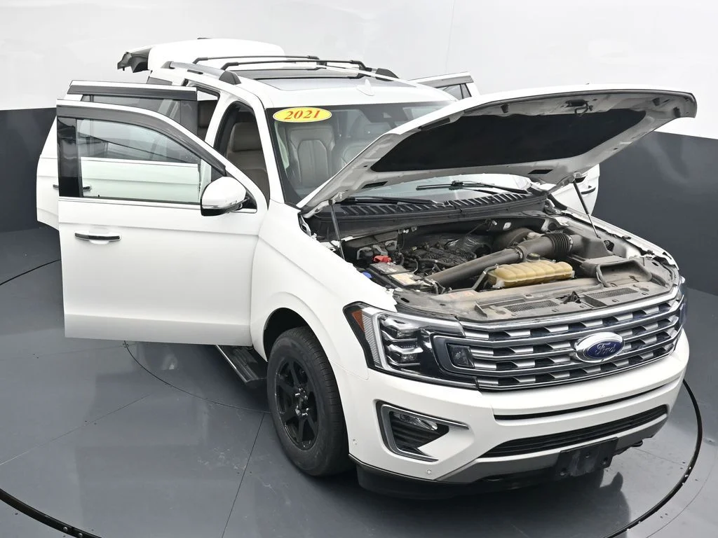 Used 2021 White Ford Limited image 42