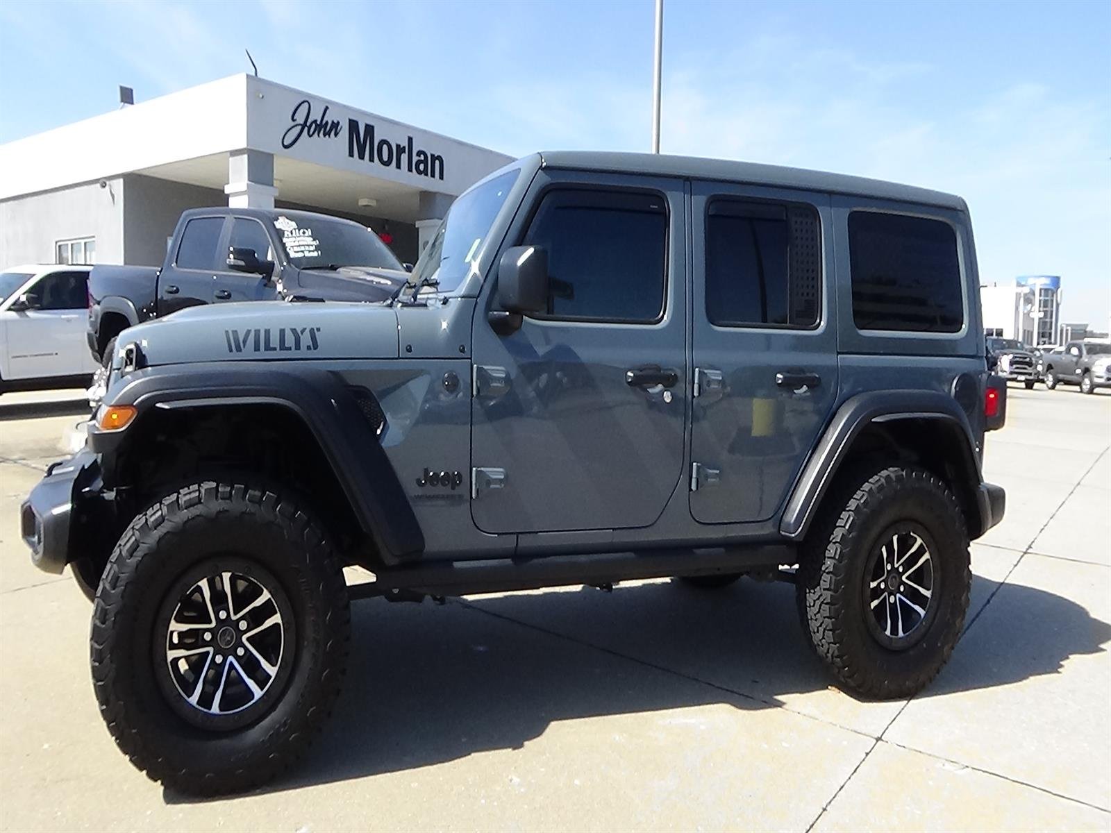 Certified Used 2024 Anvil Clear Coat (pds) Jeep Willys image 1