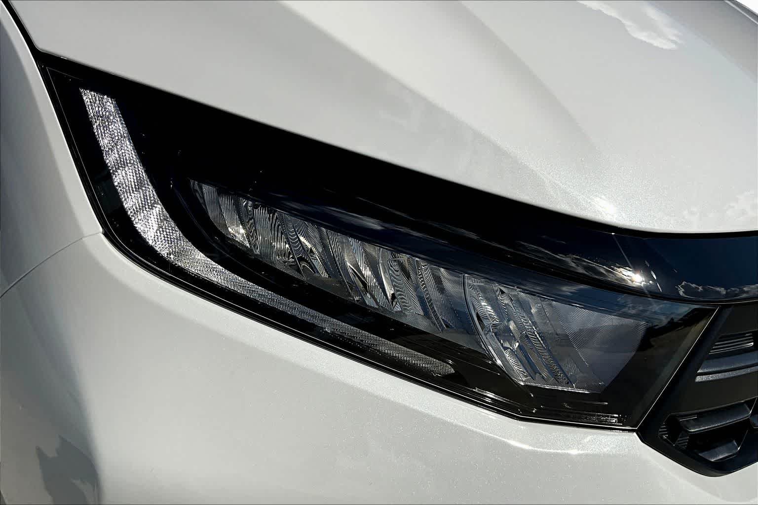 New 2026 Platinum White Pearl Honda Sport-L image 13