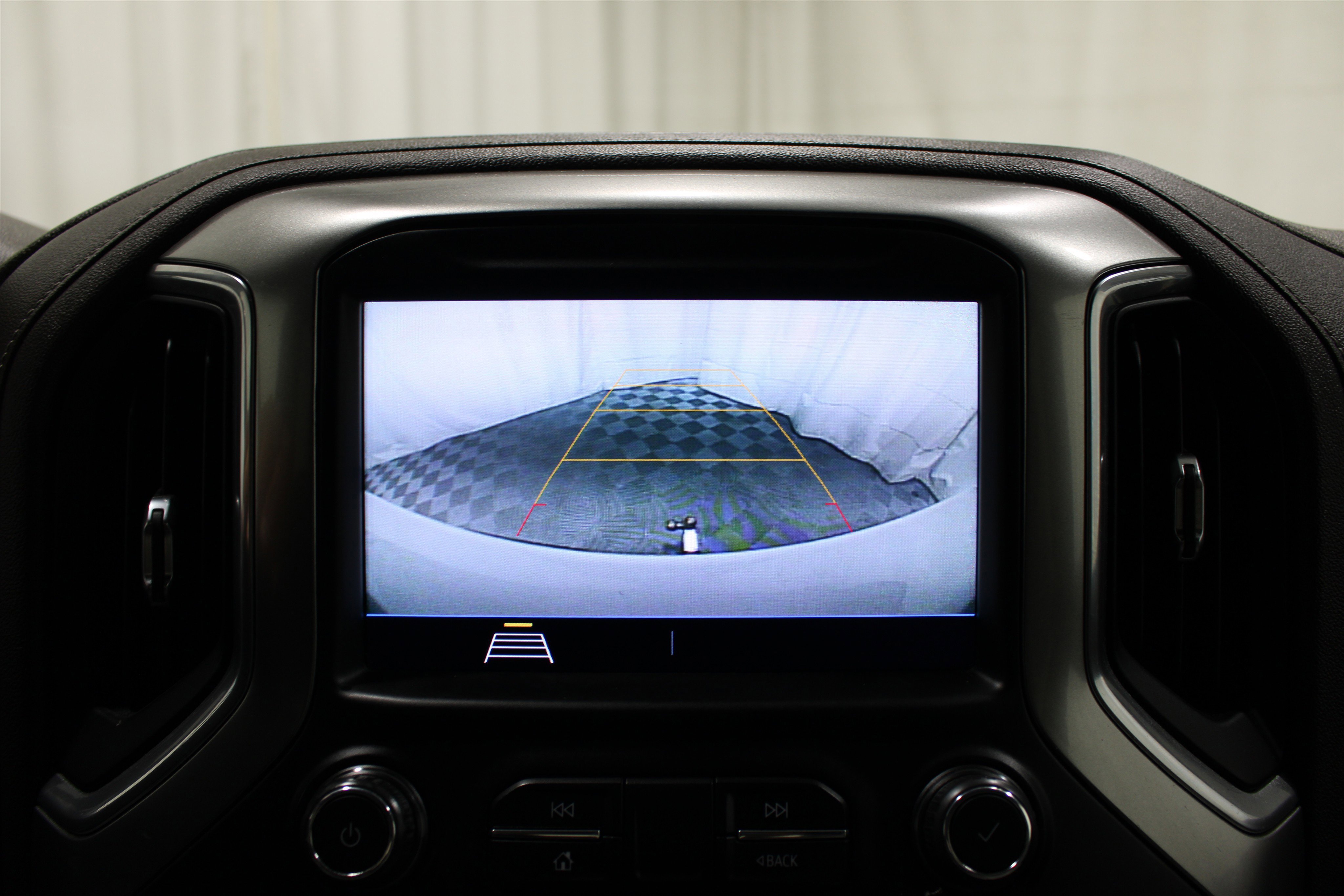 Used 2020 Summit White Chevrolet LT image 16