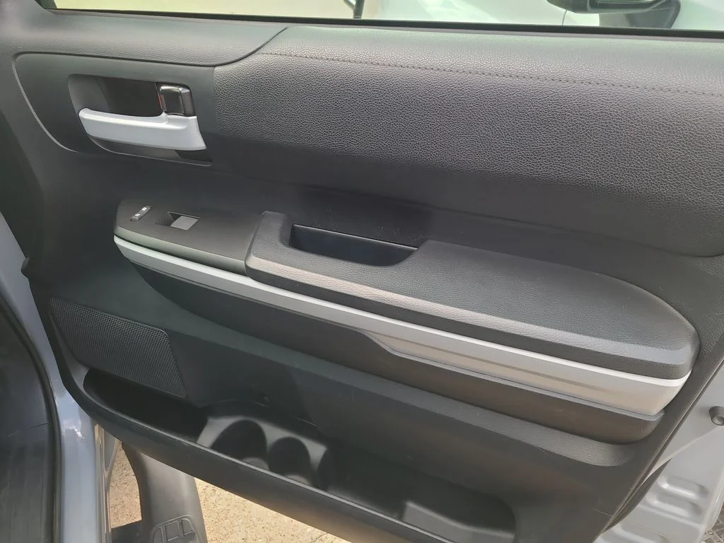 Used 2019 Gray Toyota SR5 image 8