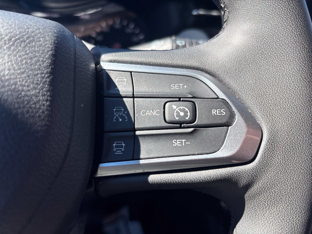 Used 2024 Gray Jeep Limited image 21