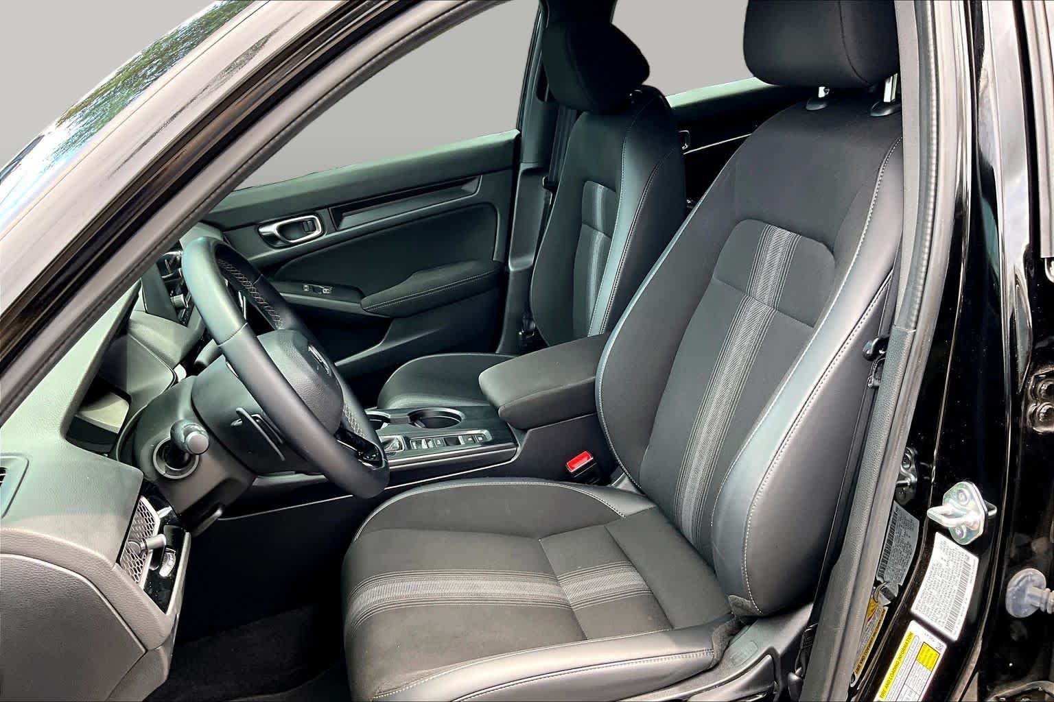Used 2025 Crystal Black Pearl Honda Sport image 8