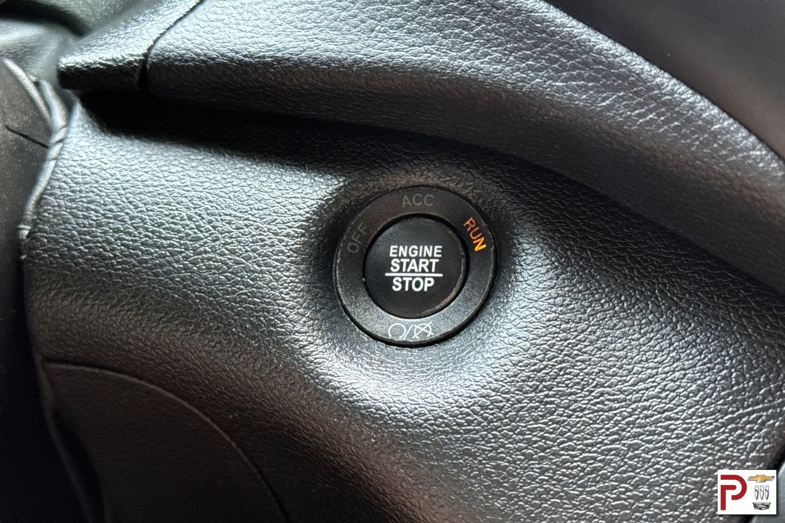 Used 2019 Gray Jeep Latitude Plus image 25