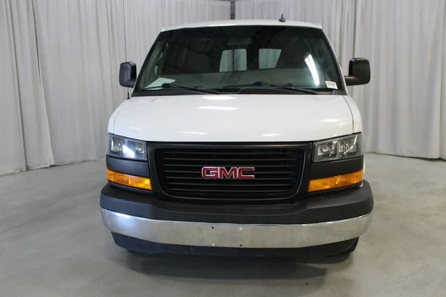 Used 2018 White GMC Work Van image 28