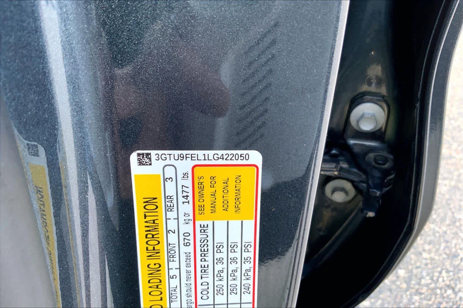 Used 2020 Dark Sky Metallic GMC Denali image 31
