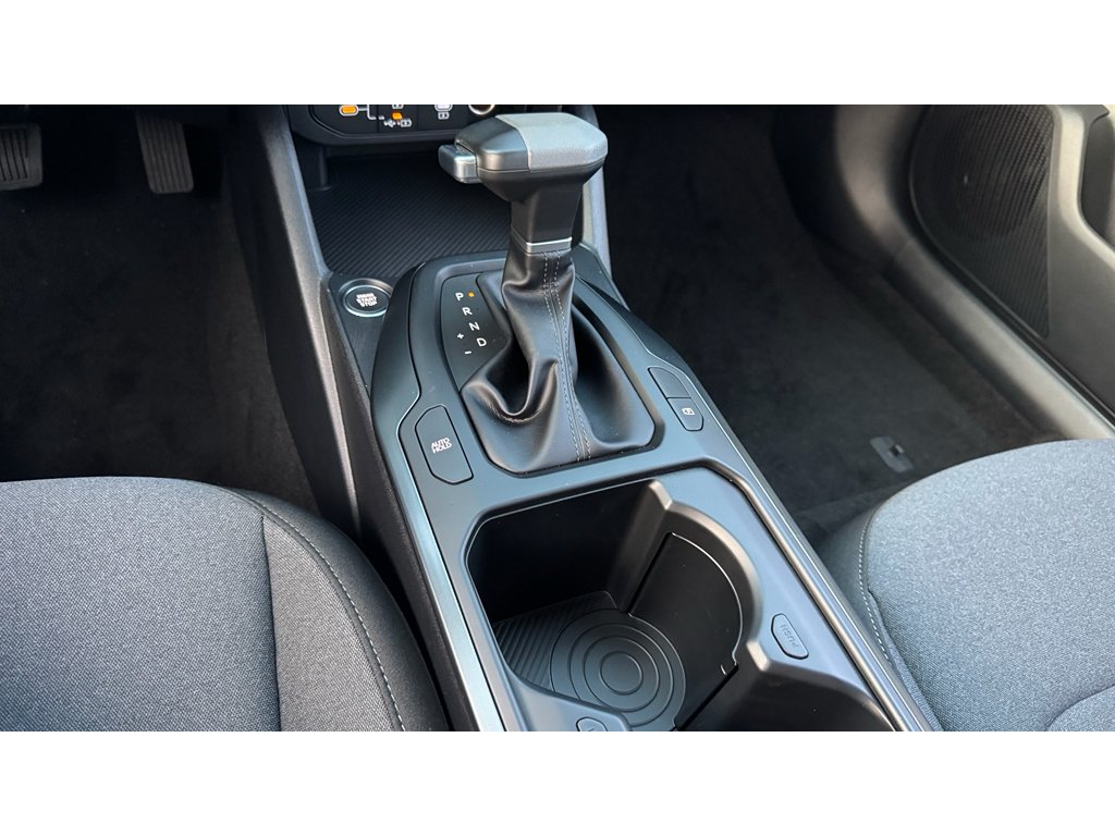 New 2026 Snow White Pearl Kia LXS image 20