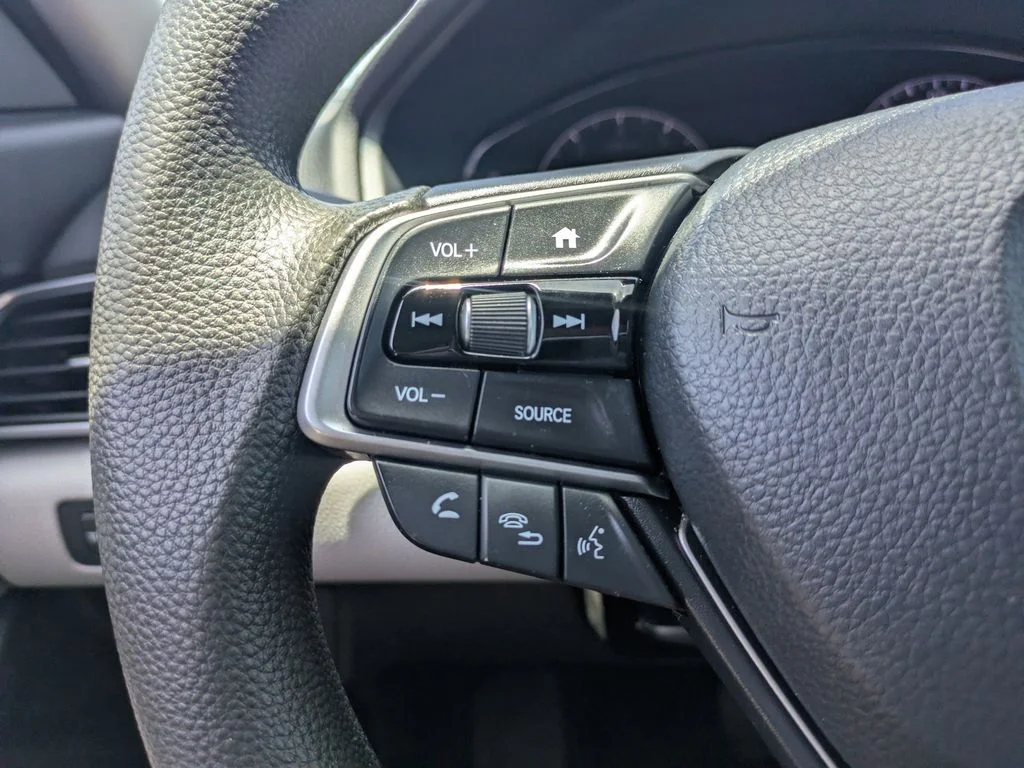 Certified Used 2019 Lunar Silver Metallic Honda LX image 24