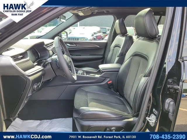 Certified Used 2025 Black Jeep Altitude X image 8