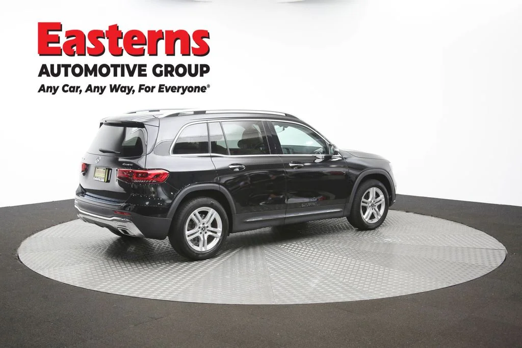 Used 2022 Black Mercedes-Benz GLB 250 image 42