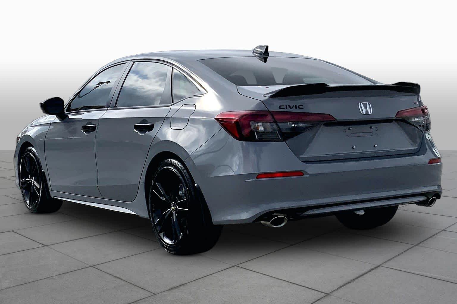 Used 2026 Urban Gray Pearl Honda  image 12