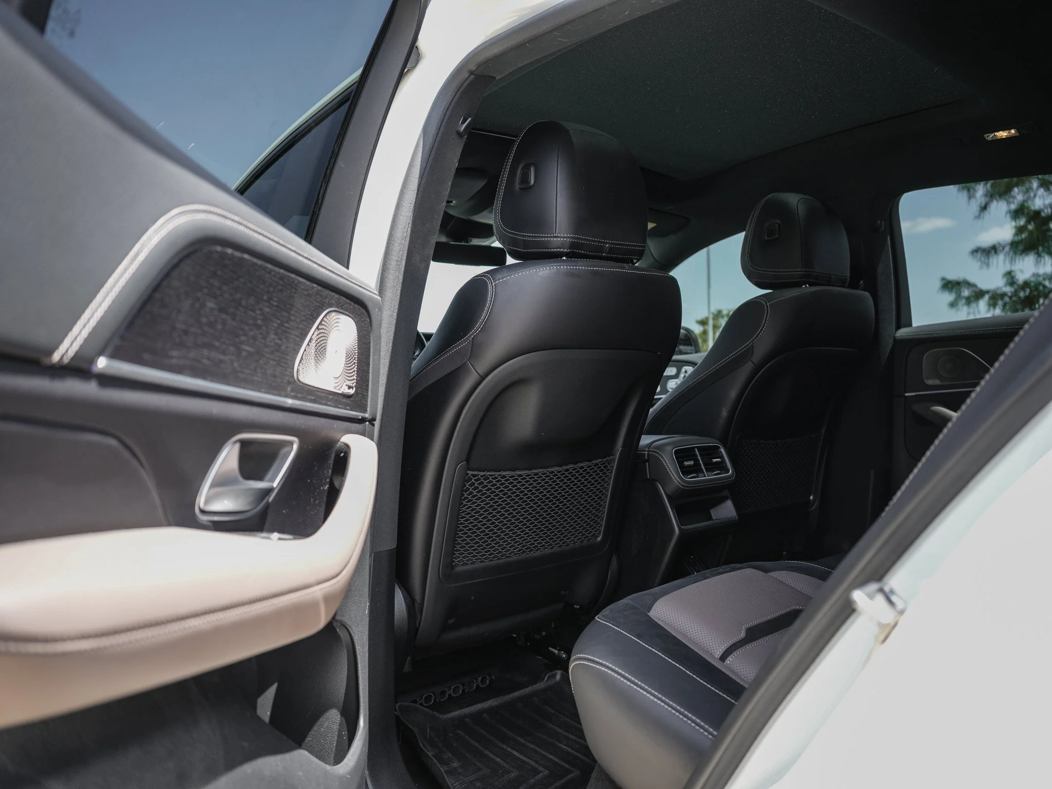 Used 2022 Diamond White Mercedes-Benz GLE 53 AMG® image 10