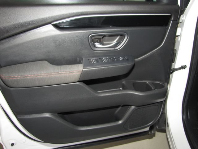 Certified Used 2025 Platinum White Pearl Honda Sport image 37