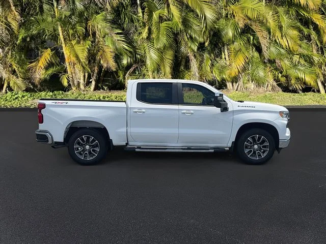 Used 2023 White Chevrolet LT image 3