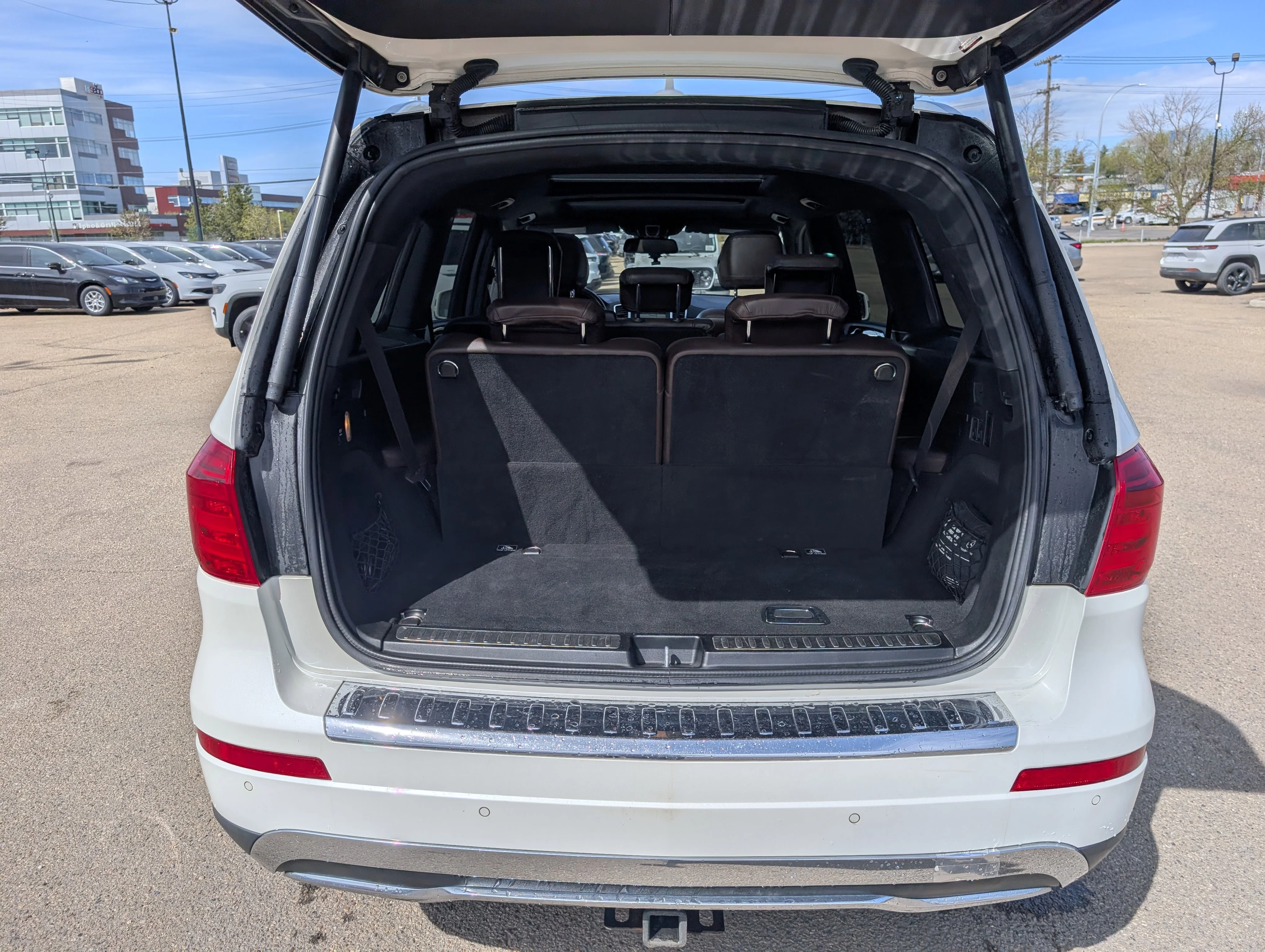 Used 2013 White Mercedes-Benz GL 350 BlueTEC image 6